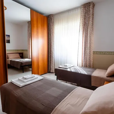 La Gialla Bed and Breakfast Πεσκάρα