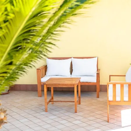 Bed and Breakfast La Gialla 4*