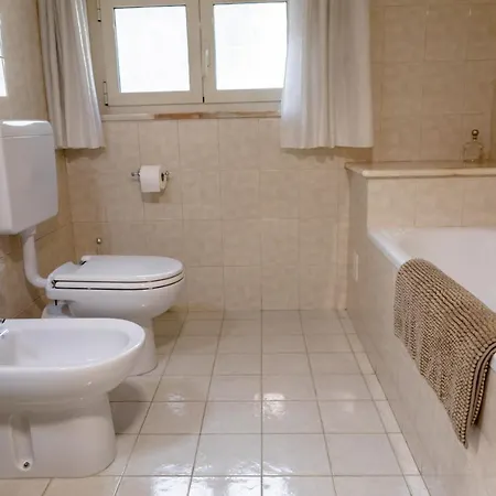 住宿加早餐酒店 La Gialla 4*