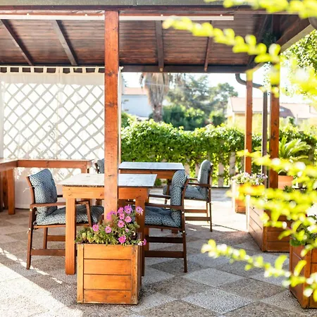 Alojamento de Acomodação e Pequeno-almoço La Gialla